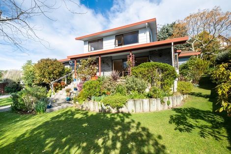 Photo of property in 2 Hunters Hill, Havelock North, 4130