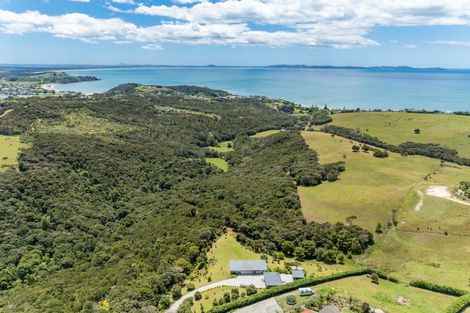 Photo of property in 34 Opoi Lane, Cable Bay, 0420