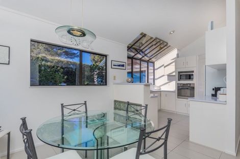 Photo of property in 24 Rosella Road, Opua, 0200