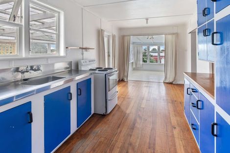 Photo of property in 81 Swiss Avenue, Gonville, Whanganui, 4501