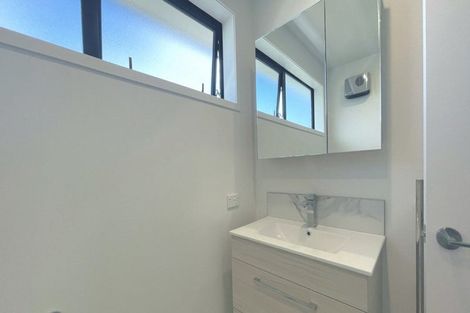 Photo of property in 4/137 Tirimoana Road, Te Atatu South, Auckland, 0602