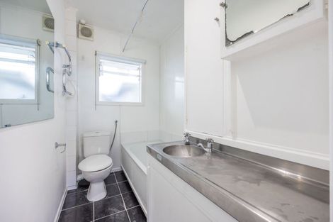 Photo of property in 67 St Vincent Avenue, Remuera, Auckland, 1050