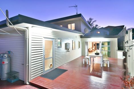Photo of property in 9 Wiriana Place, Stanmore Bay, Whangaparaoa, 0932