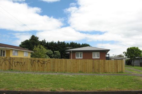 Photo of property in 14 Birdwood Road, Pukekohe, 2120