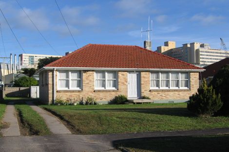 Photo of property in 17 Dowding Street, Melville, Hamilton, 3206