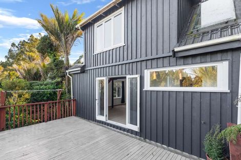 Photo of property in 33 Tainui Road, Titirangi, Auckland, 0604