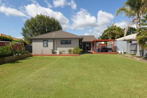 Photo of property in 6 Stableford Drive, Pyes Pa, Tauranga, 3112