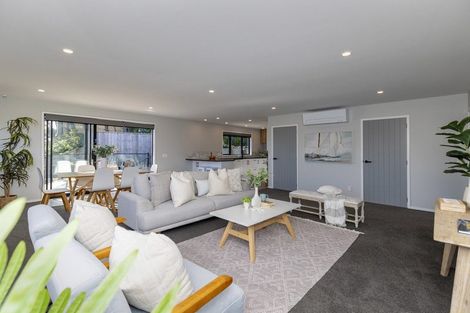 Photo of property in 79 The Esplanade, Raumati South, Paraparaumu, 5032