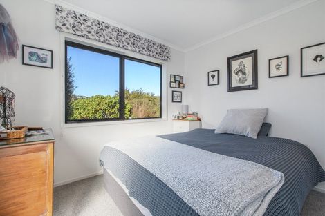 Photo of property in 76 Oteki Park Drive, Welcome Bay, Tauranga, 3112