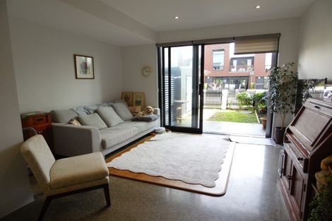 Photo of property in 16 Cochrane Road, Hobsonville, Auckland, 0616