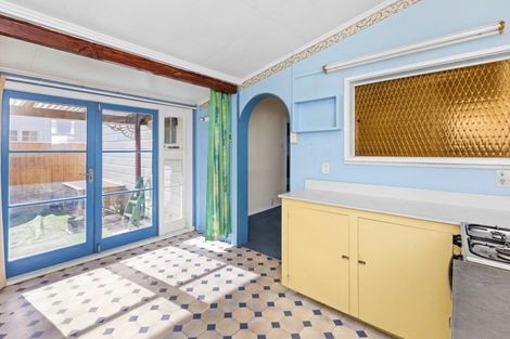 Photo of property in 143 Wellesley Road, Napier South, Napier, 4110