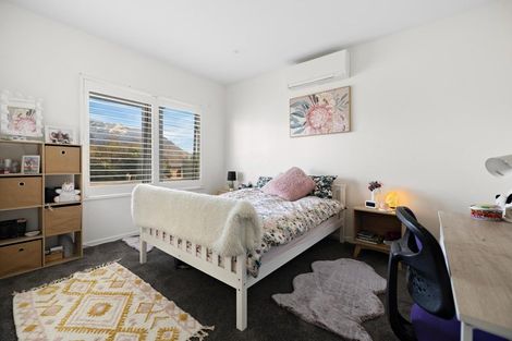 Photo of property in 2 Tasman Terrace, Drift Bay, Queenstown, 9371