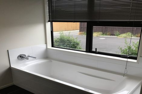 Photo of property in 33 Winfield Drive, Wigram, Christchurch, 8042