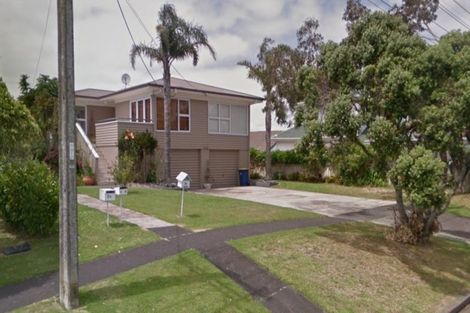Photo of property in 2/7 Folkestone Street, Murrays Bay, Auckland, 0630