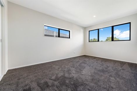 Photo of property in 76a Botany Road, Botany Downs, Auckland, 2010