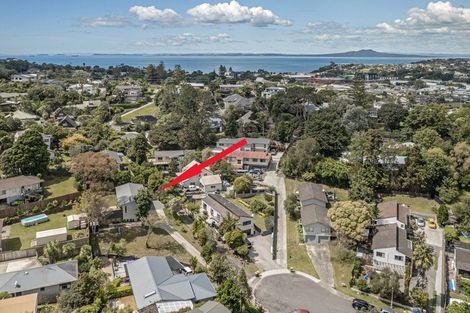 Photo of property in 8 Oldham Place, Browns Bay, Auckland, 0630