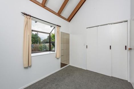 Photo of property in 77 Arawhata Road, Paraparaumu, 5032