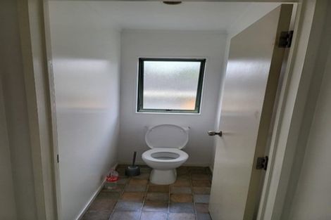 Photo of property in 3a Waterview Road West, Takanini, 2112