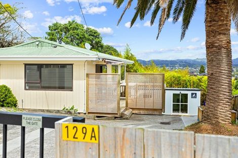 Photo of property in 129a Sunnyside Road, Sunnyvale, Auckland, 0612