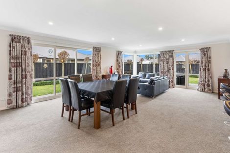 Photo of property in 12 Hampstead Close, Rangiora, 7400