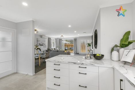 Photo of property in 2/352 Oxford Terrace, Avalon, Lower Hutt, 5011