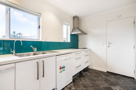 Photo of property in 10/6 Campbell Close, Whangamata, 3620