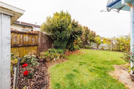 Photo of property in 17 Jupiter Street, Milson, Palmerston North, 4414
