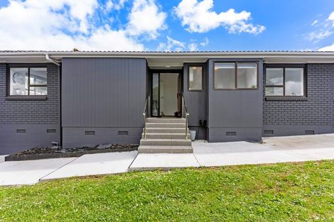 Photo of property in 1/131 Botany Road, Botany Downs, Auckland, 2010