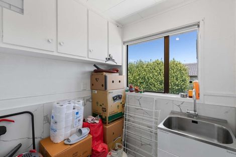 Photo of property in 13 Waari Avenue, Sunnyvale, Auckland, 0612