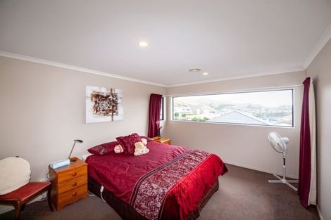 Photo of property in 61 Erlestoke Crescent, Churton Park, Wellington, 6037