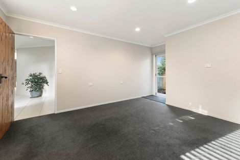 Photo of property in 16 Caulfield Place, Pukehangi, Rotorua, 3015