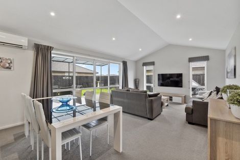 Photo of property in 9 Trauzer Place, Flagstaff, Hamilton, 3210