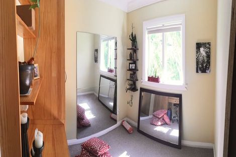 Photo of property in 40 Jackson Street, Island Bay, Wellington, 6023