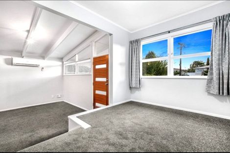 Photo of property in 5 Rondorlyn Place, Manurewa, Auckland, 2102