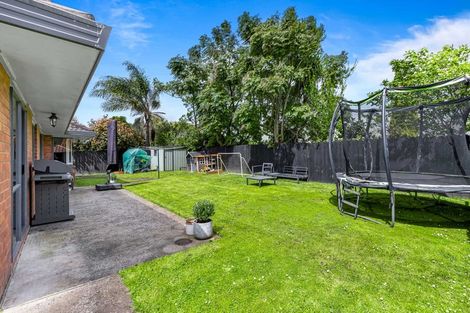 Photo of property in 6 Lothian Brae, Wattle Downs, Auckland, 2103