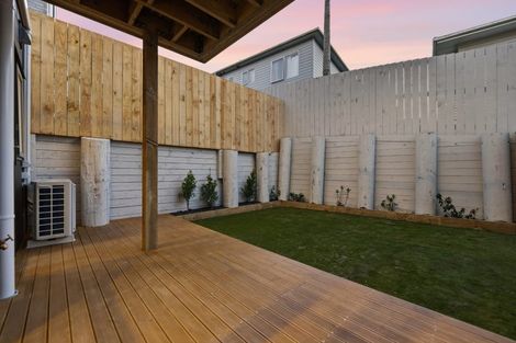 Photo of property in 72b Sycamore Drive, Sunnynook, Auckland, 0620