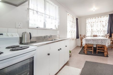 Photo of property in 27 Caernarvon Drive, Flaxmere, Hastings, 4120