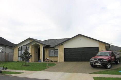 Photo of property in 12 Duntrune Road, Flat Bush, Auckland, 2016