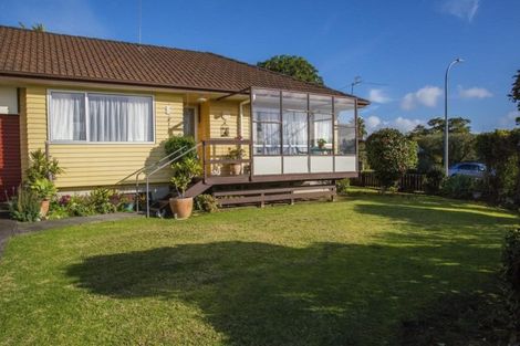Photo of property in 1/32 Gibbons Road, Weymouth, Auckland, 2103