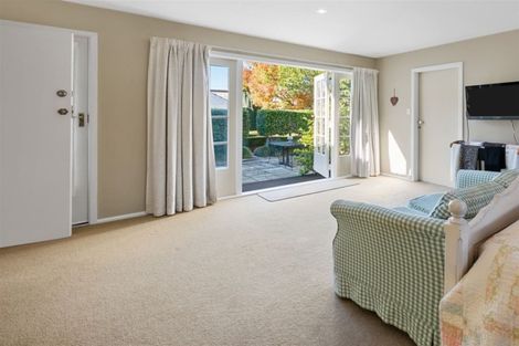 Photo of property in 10 Joyce Crescent, Ilam, Christchurch, 8041