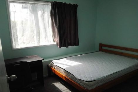 Photo of property in 20 Mason Street, New Lynn, Auckland, 0600