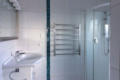 Photo of property in 1001 Whangaparaoa Road, Tindalls Beach, Whangaparaoa, 0930