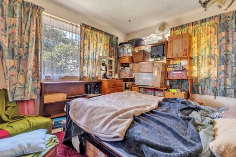 Photo of property in 9 Tahu Crescent, Sunnynook, Auckland, 0620