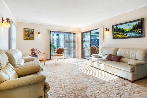 Photo of property in 17 Clarkson Crescent, Maunu, Whangarei, 0110