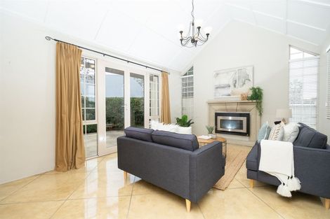 Photo of property in 37 Callum Brae Drive, Rototuna, Hamilton, 3210