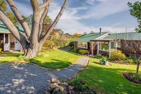 Photo of property in 12 Marine Drive, Diamond Harbour, 8972