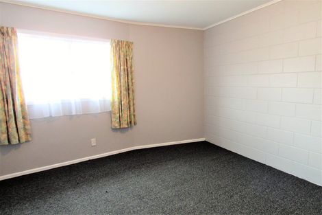 Photo of property in 55 Oregon Drive, Maoribank, Upper Hutt, 5018