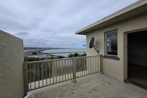 Photo of property in 2 Avon Street, South Hill, Oamaru, 9400