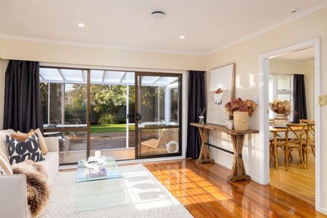 Photo of property in 9 Centaurus Road, Cashmere, Christchurch, 8022