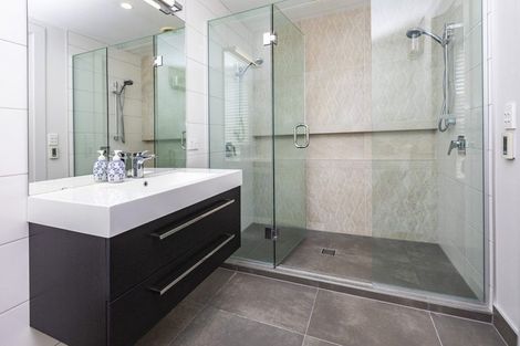 Photo of property in 28 Devonport Lane, St Albans, Christchurch, 8014